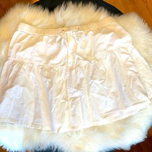 Western/ Sporty Style White Mini Skirt XL